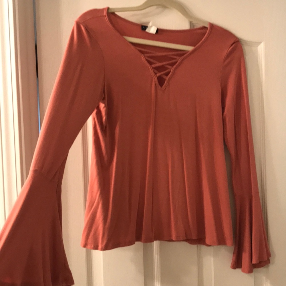 Venus cross cross bell sleeve top